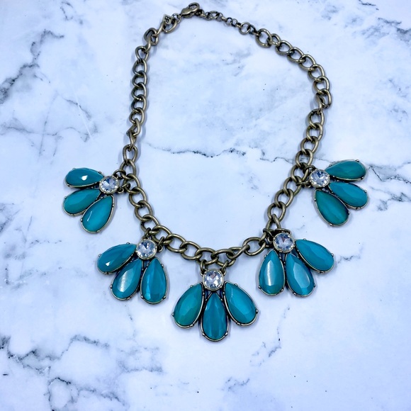 Banana Republic Statement Necklace - Like New!πΊ